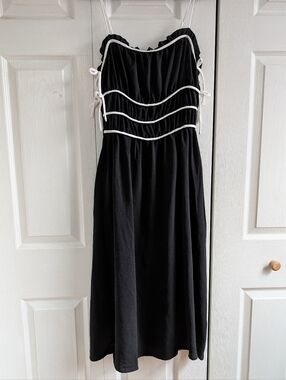 Monteau Dress